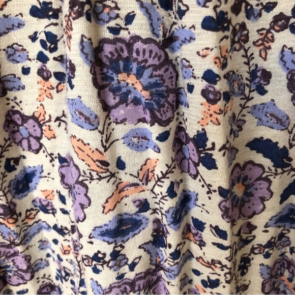 Lucky Brand Flowy Blue and Purple pattern Boho T-Shirt ~ EUC - Picture 3 of 4